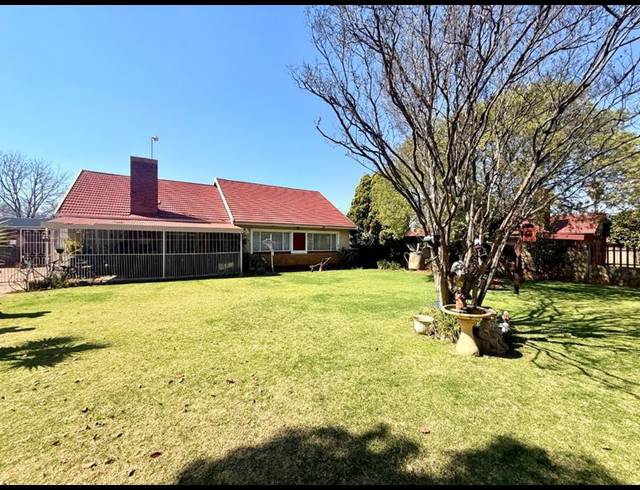 3 BEDROOM HOUSE FOR SALE IN VANDERBIJLPARK CE 1